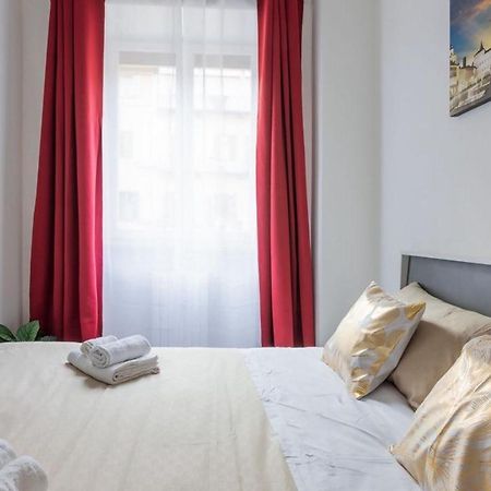 Porta Nuova Centro Elegante Suite Con Wifi 都灵 外观 照片